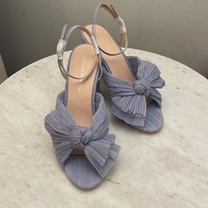 NEW - Camellia Knotted Sandal - size 8